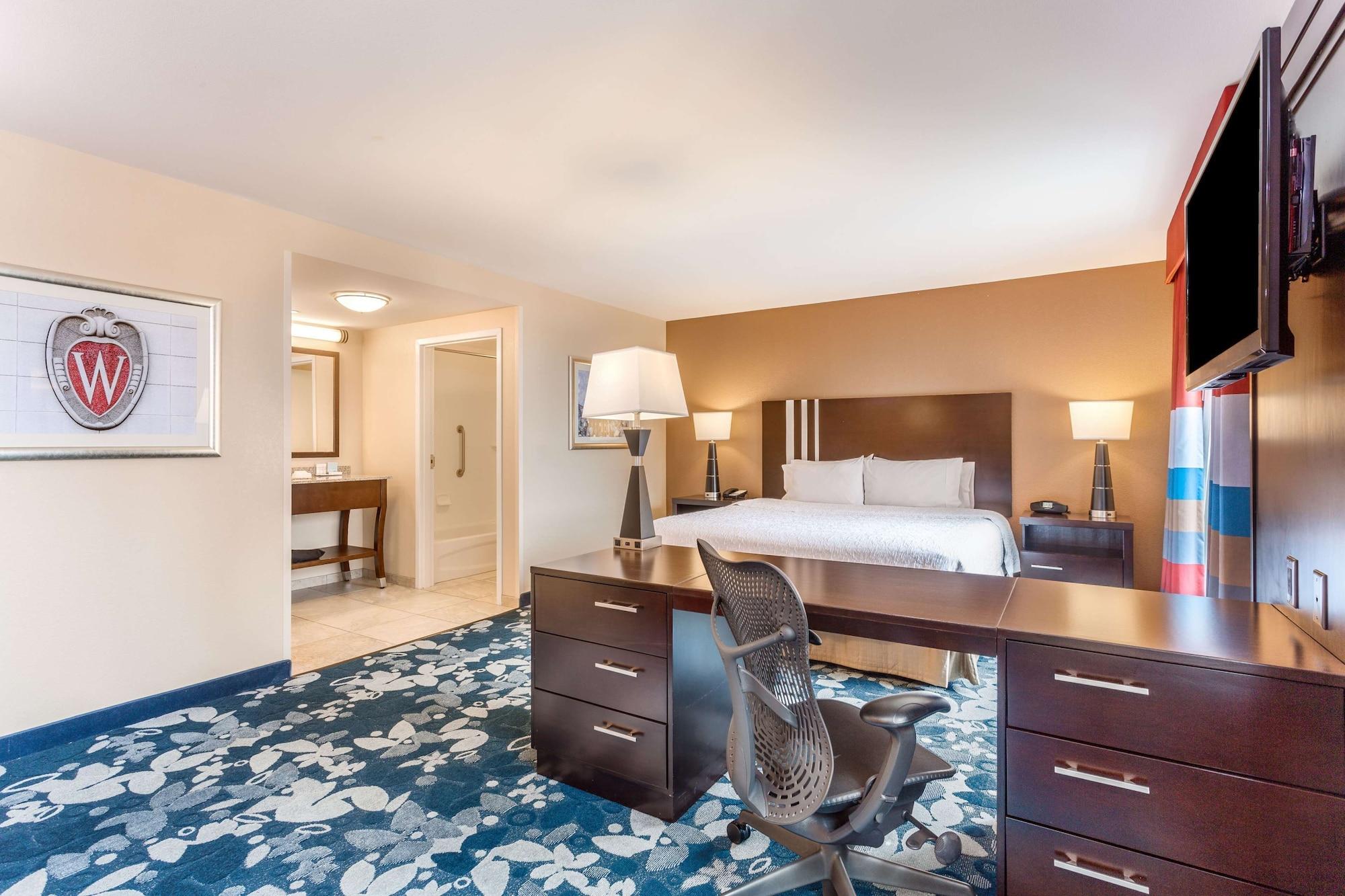 Hampton Inn & Suites Madison Downtown Eksteriør billede