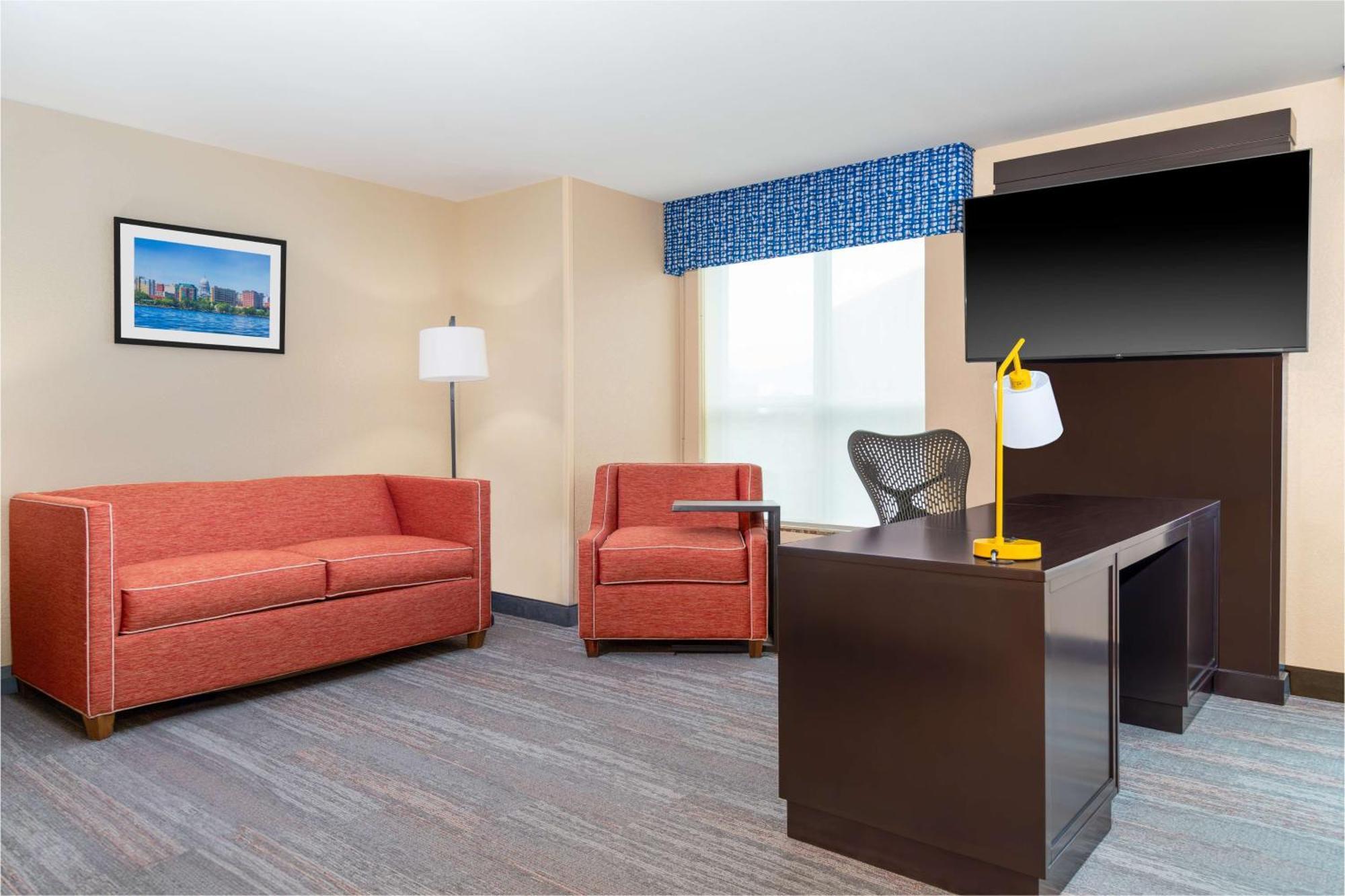 Hampton Inn & Suites Madison Downtown Eksteriør billede