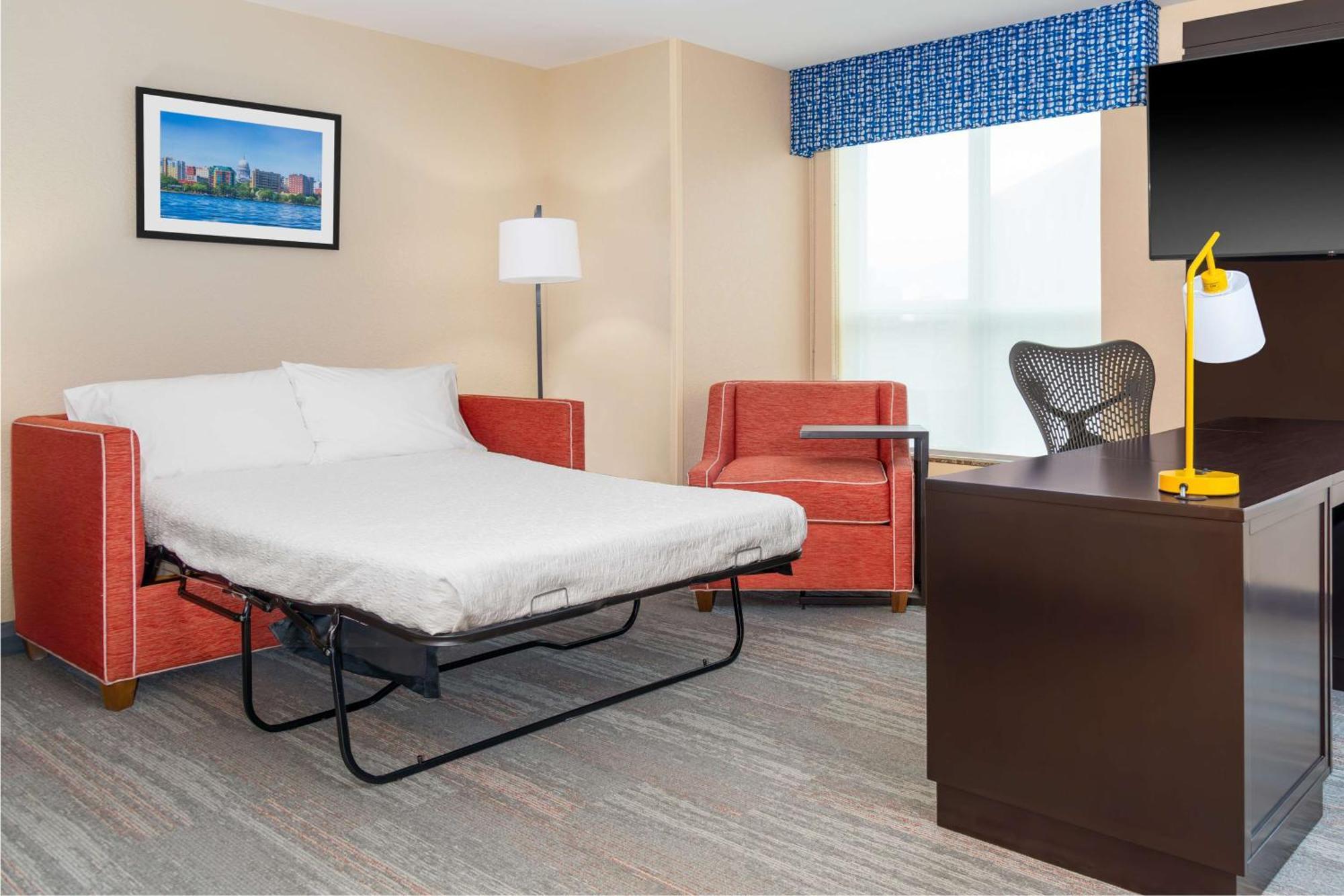 Hampton Inn & Suites Madison Downtown Eksteriør billede