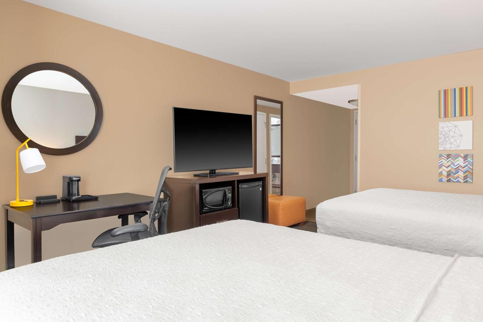 Hampton Inn & Suites Madison Downtown Eksteriør billede