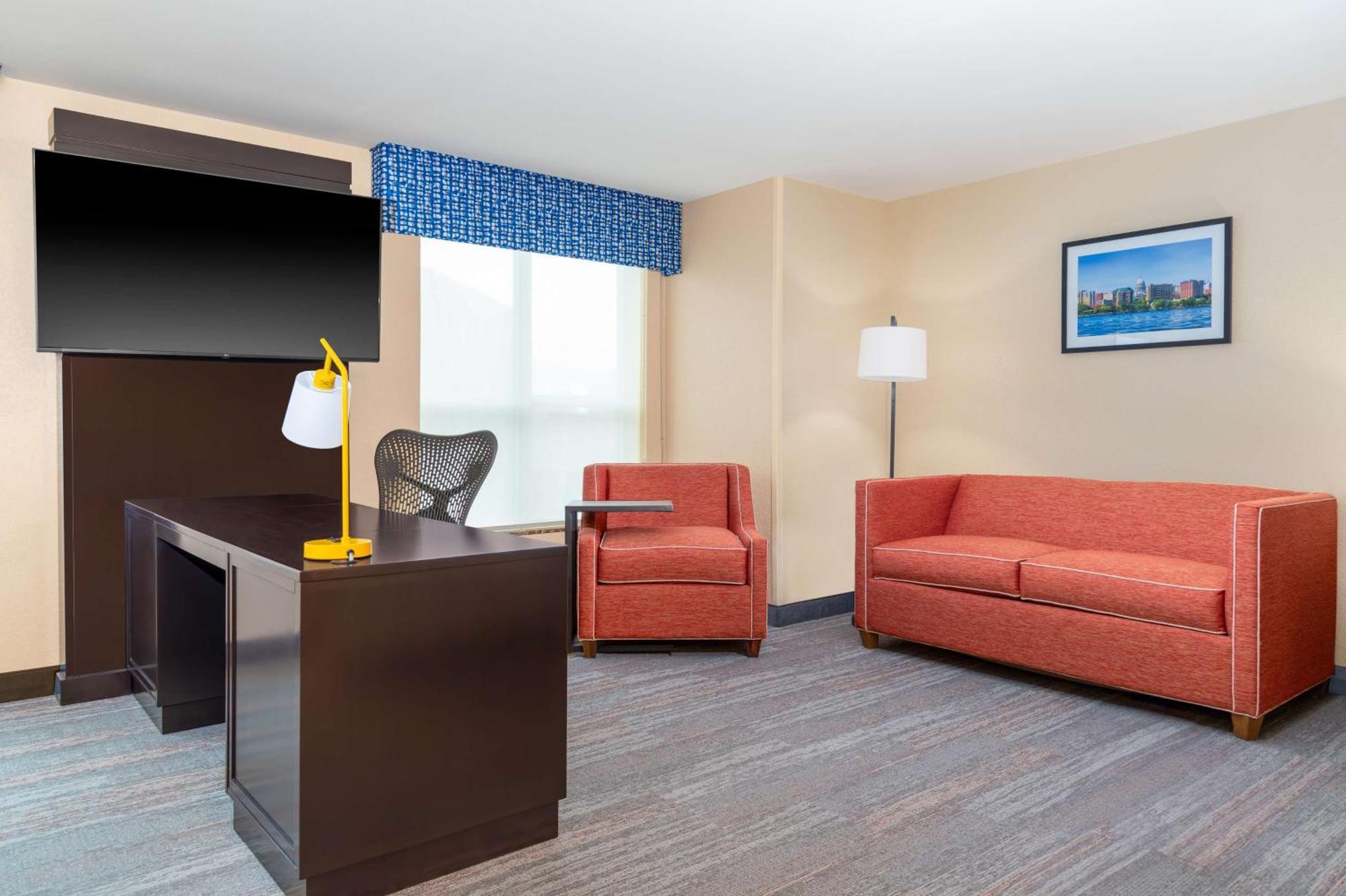 Hampton Inn & Suites Madison Downtown Eksteriør billede