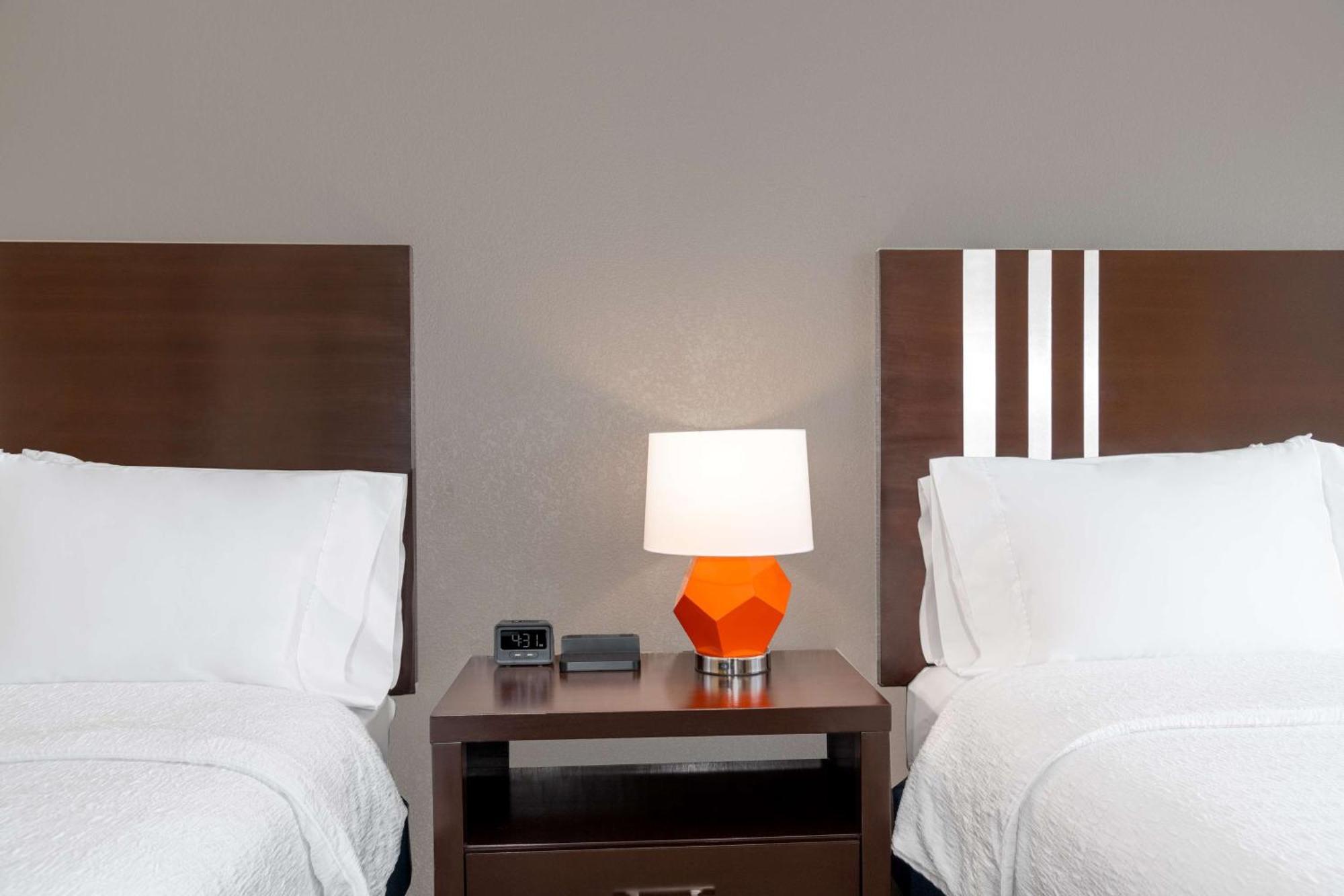 Hampton Inn & Suites Madison Downtown Eksteriør billede