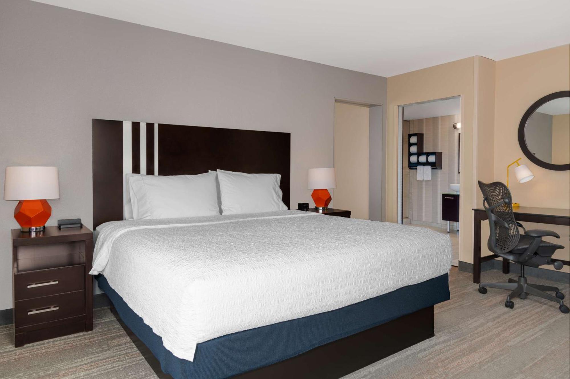 Hampton Inn & Suites Madison Downtown Eksteriør billede